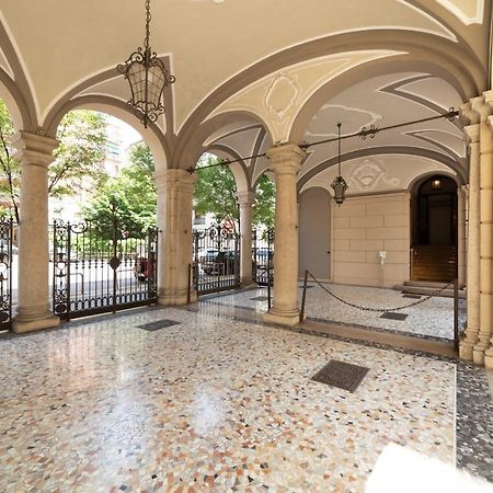 Relstay - S. Ambrogio - Charming And Modern 1Br Милан Экстерьер фото